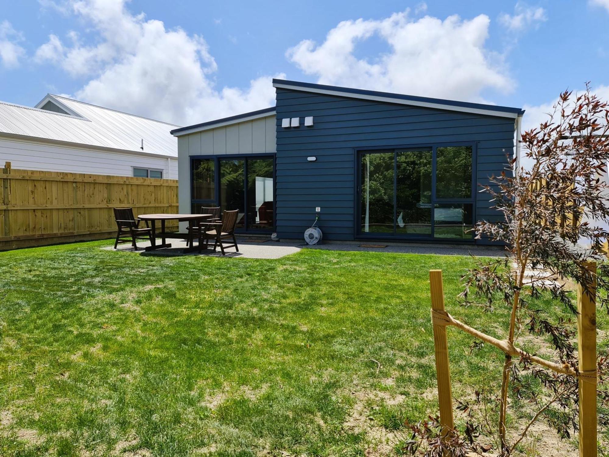 Brand New & Cosy In Kapiti - New 3-Bedrooms 4-Beds In Paraparaumu Kültér fotó