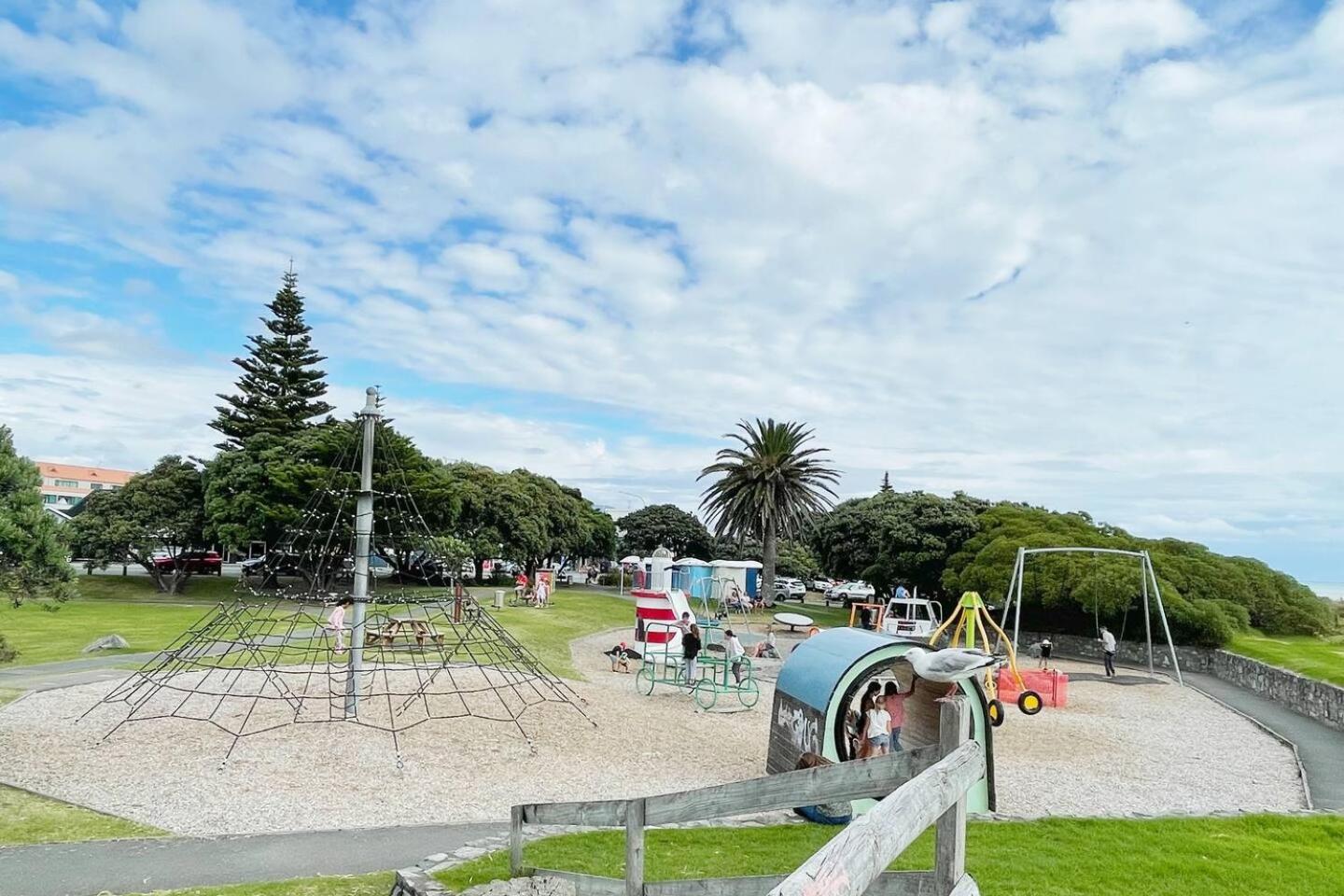 Brand New & Cosy In Kapiti - New 3-Bedrooms 4-Beds In Paraparaumu Kültér fotó